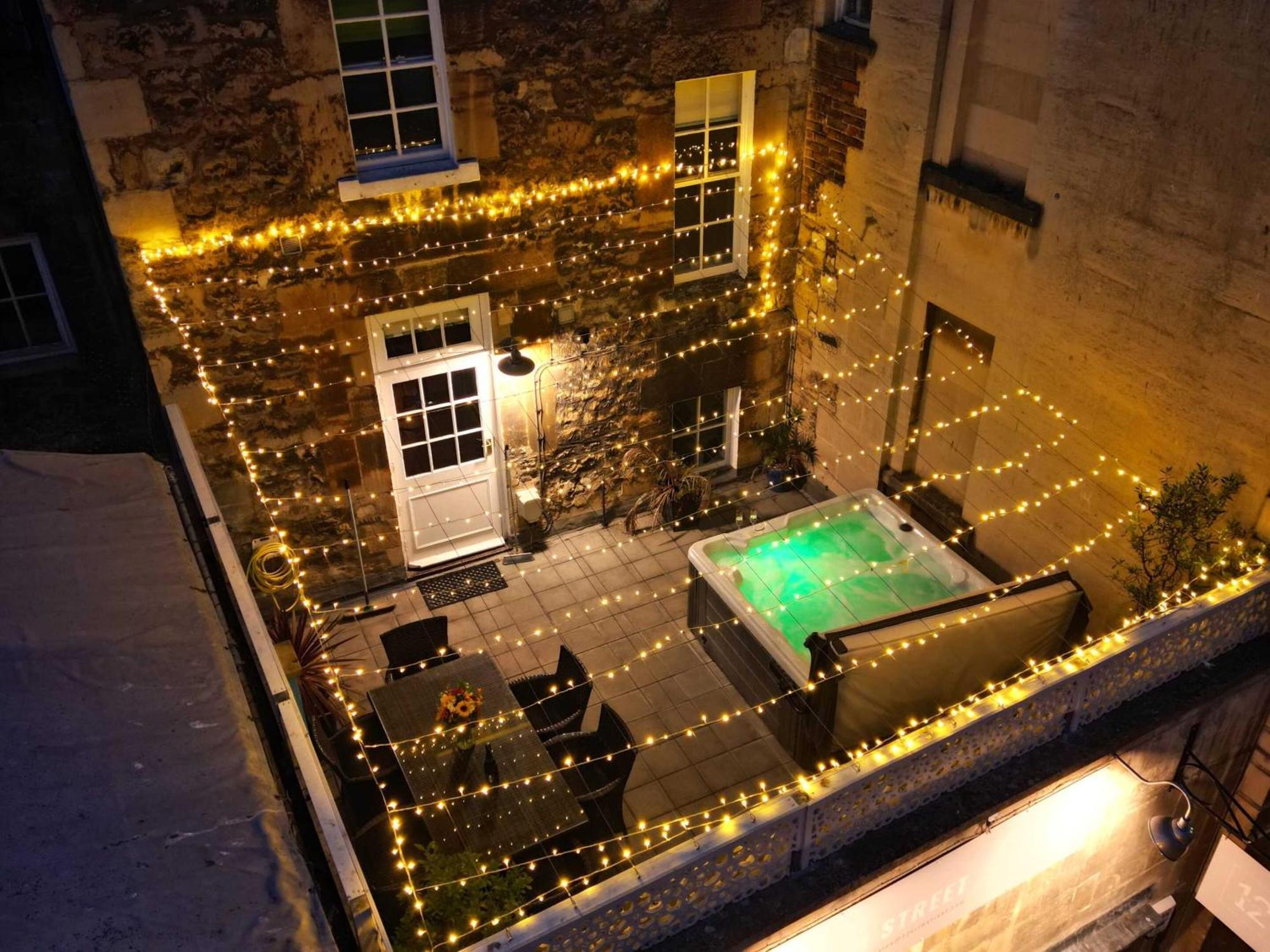 Dream Stays Bath - Trim Street Townhouse With Hot Tub Kültér fotó